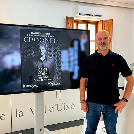 Crooner abre la temporada de espectáculos de verano en el Paratge de Sant Josep