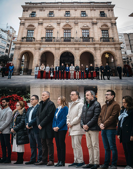 El Ayuntamiento de Castellón guarda un minuto de silencio por el asesinato machista ocurrido en Catarroja El Ayuntamiento de Castellón guarda un minuto de silencio por el asesinato machista ocurrido en Catarroja