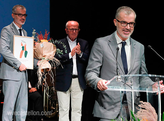 Premio Narrativa, Francisco Urbano Pérez Benedicto por La habitación de la puerta azul