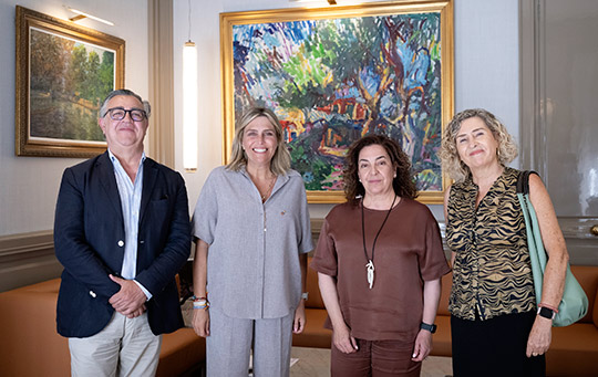 Marta Barrachina ensalza el trabajo de Apnac por mejorar la calidad de vida y los derechos de las personas con autismo