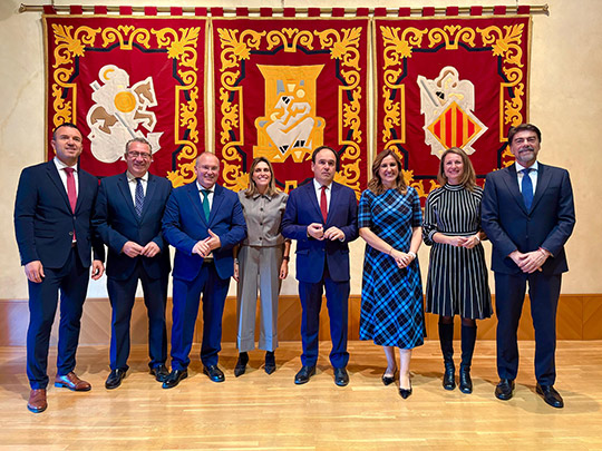 Carrasco: “Seguimos apostando por la colaboración institucional que posibilita que Castellón cuente con las inversiones que merece” Carrasco: “Seguimos apostando por la colaboración institucional que posibilita que Castellón cuente con las inversiones que merece”