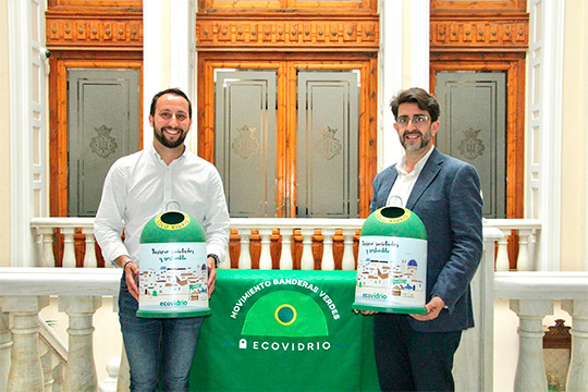 Un total de 67 restaurantes, bares y chiringuitos de Castellón se han sumado ya al #MovimientoBanderasVerdes impulsado por la concejalía de Servicios Públicos y Ecovidrio