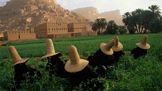 Castelló de la Plana descubre el significado del color en el mundo en una exposición de fotografías de National Geographic