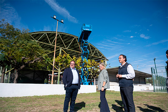 La Diputación de Castellón avanza hacia una provincia más sostenible con 99 instalaciones fotovoltaicas en 61 municipios de la provincia y con una inversión superior a los 2,6 millones de euros