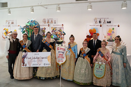 La Diputación de Castellón refuerza su apoyo a las Fallas de la provincia con la subvención para el premio al Ninot Indultat 