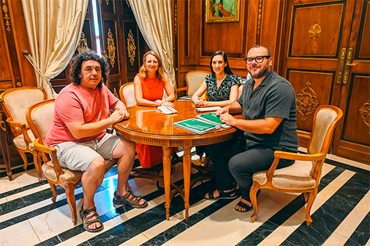 Ayuntamiento y EASD trabajan en su colaboración conjunta para el embellecimiento de la ciudad 