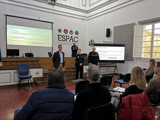 La Policía Local de Castellón imparte un curso del IVASPE para fortalecer la lucha contra la ocupación ilegal