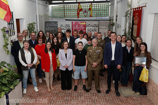 Acto de entrega de Diplomas y Premios a los alumnos y alumnas  participantes del Concurso Literario “Carta a un Militar Español” en su 13ª  Edición, fase provincial.