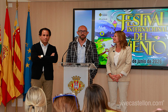 El Festival del Viento más internacional se convierte en el mejor reclamo turístico de las playas de Castellón y antesala del verano