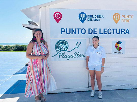 El Consejo Rector del Patronato de Turismo da luz verde al contrato de los puntos de lectura en las playas con uniformidad, personal y actividades