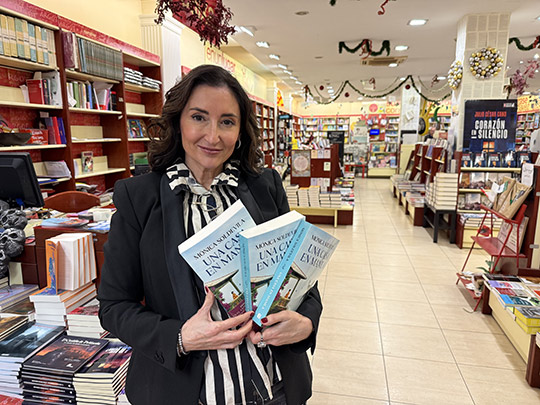 Presentación de la novela de Mónica Soldevila, Una casa en Manila