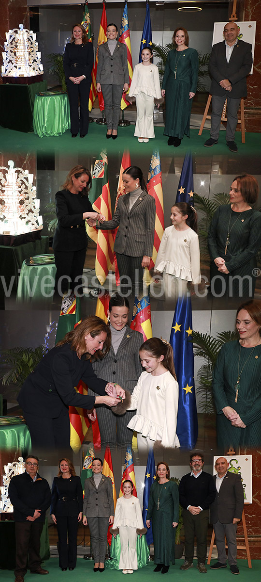 Begoña Carrasco presenta y hace entrega de las pulseras de la Magdalena 2026 a las reinas de las fiestas Clara Sanz y Ana Colón