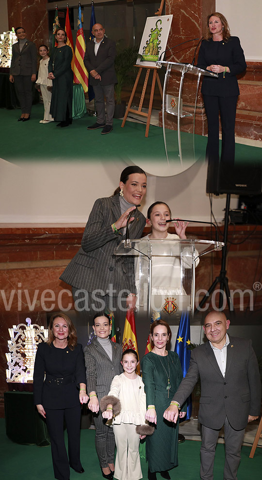 Begoña Carrasco presenta y hace entrega de las pulseras de la Magdalena 2026 a las reinas de las fiestas Clara Sanz y Ana Colón