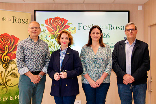 La Festa de la Rosa repartirá 900 rosas y 1.200 cintas entre los asistentes este sábado en la plaza Mayor