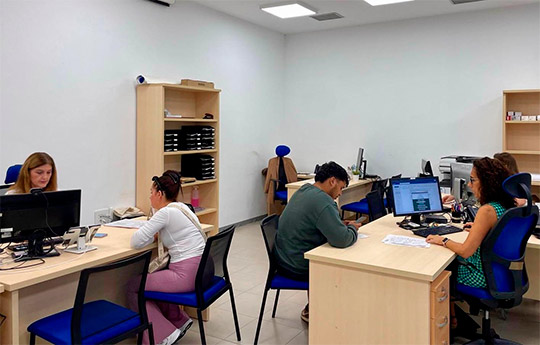 Los servicios de la Tenencia de alcaldía del Grao se prestan temporalmente desde hoy en la plaza Pintor Porcar