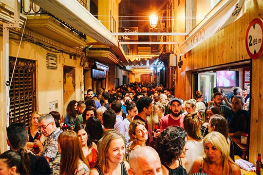 Castellón propone el fin de la zona ZAS para Las Tascas y apuesta por su declaración como Espacio de Tradición Gastronómica 