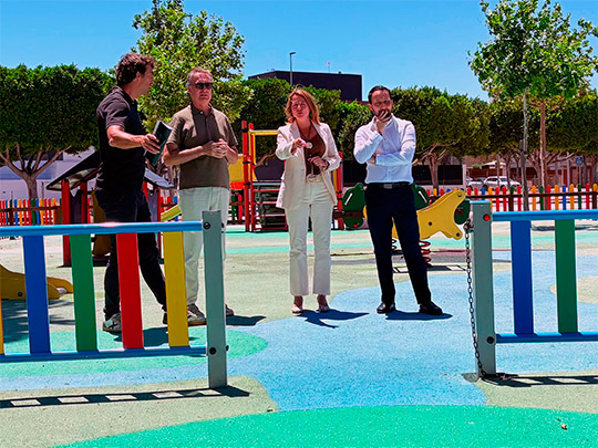 Carrasco apuesta por “zonas de juegos infantiles y de actividad física cada vez mejor conservadas, polivalentes y seguras en la ciudad” 
