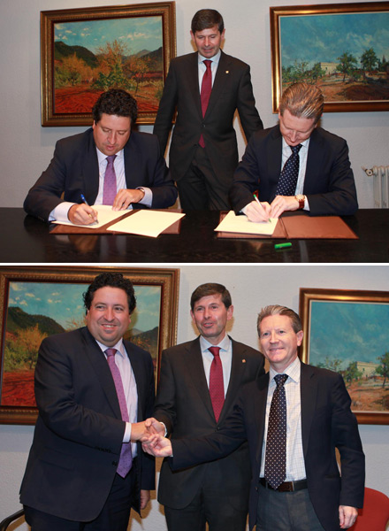 la firma del protocolo entre el Ayuntamiento de la ciudad y la Fundación Caja Castellón la firma del protocolo entre el Ayuntamiento de la ciudad y la Fundación Caja Castellón