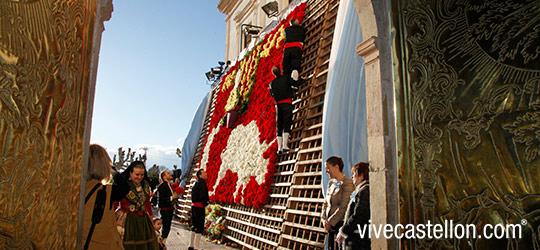 Magdalena 2016: Ofrenda de flores a la Virgen del Lledó de Castelló