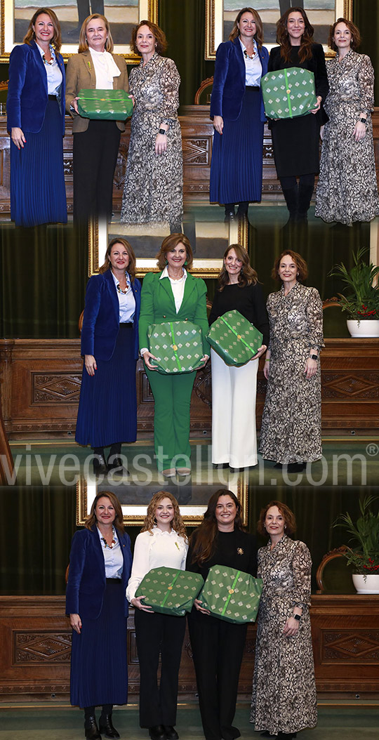 Castellón entrega el tradicional rollo a sus reinas en un emotivo homenaje a la historia viva de las fiestas de la ciudad Castellón entrega el tradicional rollo a sus reinas en un emotivo homenaje a la historia viva de las fiestas de la ciudad