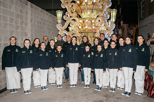Begoña Carrasco pone en valor el trabajo de las comisiones gaiateras “que son ejemplo de unión y donde nace el símbolo de nuestras fiestas”