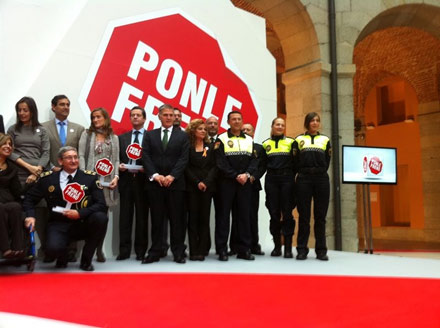 La Policía Local de Castellón recoge en Madrid el primer premio de la campaña nacional “Ponle Freno” La Policía Local de Castellón recoge en Madrid el primer premio de la campaña nacional “Ponle Freno”