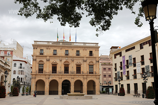 Un concierto de la Banda Municipal conmemora el Día de la Constitución en Castelló