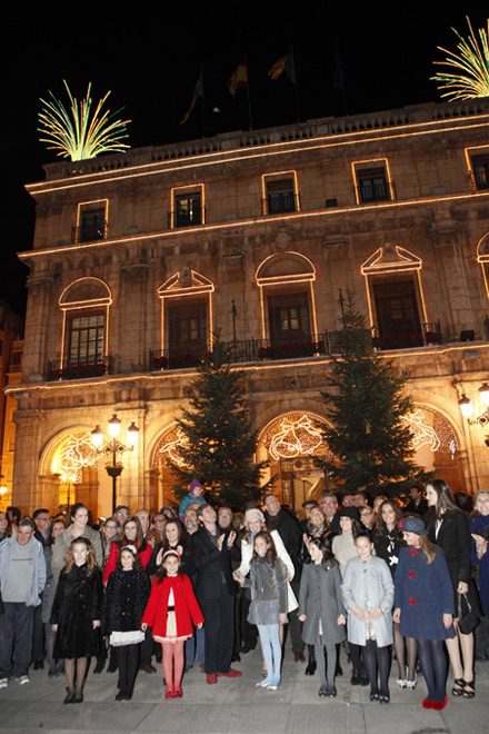 Encendido del alumbrado navideño e inauguración del Mercat nadalenc Encendido del alumbrado navideño e inauguración del Mercat nadalenc