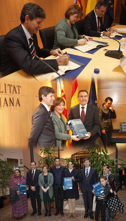 acto de entrega de las tres primeras viviendas sociales para familias que han sufrido un deshaucio hipotecario en la capital de La Plana acto de entrega de las tres primeras viviendas sociales para familias que han sufrido un deshaucio hipotecario en la capital de La Plana