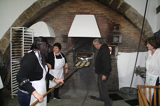Forcall enciende el horno más antiguo de Europa para Sant Antoni