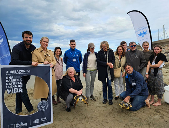 El Ayuntamiento de Oropesa y la Fundación Azul Marino impulsan la campaña “Arribazones: el sello de calidad de nuestras playas” 
