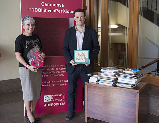 La Fundación Caja Castellón se ha sumado a la Campaña de Recogida de Libros Infantiles para la biblioteca de Castell de Cabres