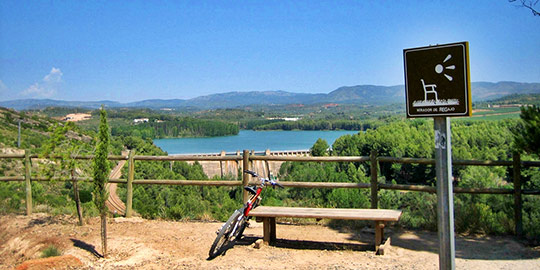 Ruta accesible por la Vía Verde de Ojos Negros