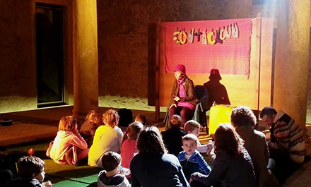 Contes amb vitamines, con Rosabel Canós en la Fundación Caja Castellón