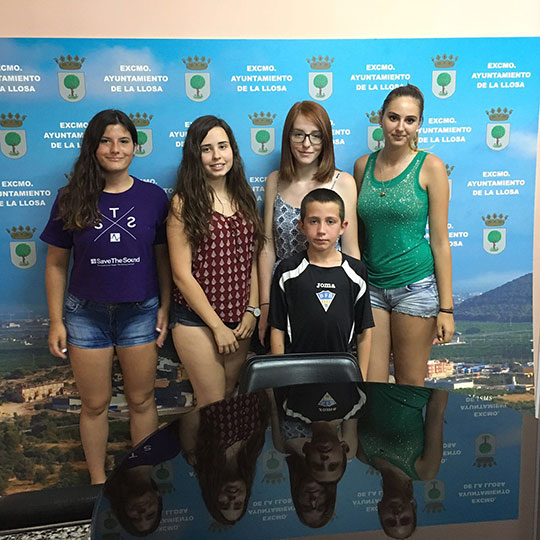 Presentación de la corte de honor de las fiestas de La Llosa Presentación de la corte de honor de las fiestas de La Llosa