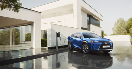 El Lexus UX 300e, totalmente eléctrico, llega a las carreteras europeas con un alma inconfundiblemente japonesa