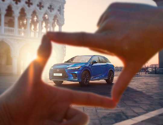 El Nuevo Lexus RX, estrella del Festival Internacional de Cine de Venecia