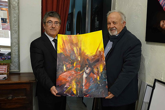 Lorenzo Ramírez firma el cartel de la Pasión de Borriol en su 40 aniversario Lorenzo Ramírez firma el cartel de la Pasión de Borriol en su 40 aniversario