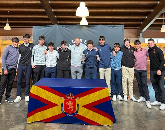 Ignacio Iglesias hace historia al conquistar el Campeonato de España S18