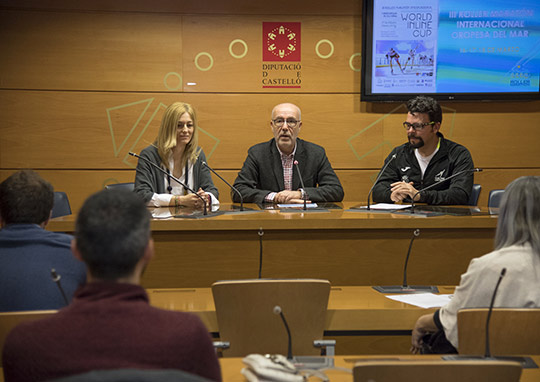Competición en Oropesa del World Inline Cup, la Copa del Mundo de Maratones sobre Patinaje Competición en Oropesa del World Inline Cup, la Copa del Mundo de Maratones sobre Patinaje