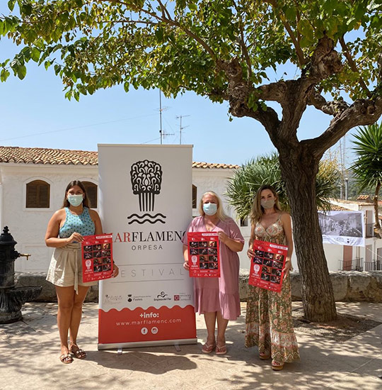 La música y el arte flamenco se instalan en Oropesa del Mar con la segunda edición del festival Mar Flamenc La música y el arte flamenco se instalan en Oropesa del Mar con la segunda edición del festival Mar Flamenc
