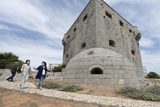 La Diputación de Castellón estudia el plan de obra para la remodelación de la Torre del Rey en colaboración con el Ayuntamiento de Oropesa  