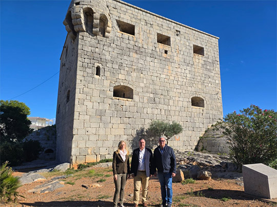 La Diputación de Castellón reafirma su apuesta por el patrimonio y anuncia la rehabilitación de la Torre del Rey de Oropesa del Mar