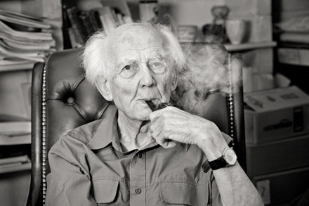 dZygmunt Bauman, uno de los grandes pensadores mundiales del último siglo y Premio Príncipe de Asturias, será el invitado de honor en el Foro Social del festival Rototom Sunsplash 2012 
