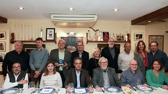 Tradicional comida navideña del Centro Comercial Salera con los medios de comunicación Tradicional comida navideña del Centro Comercial Salera con los medios de comunicación