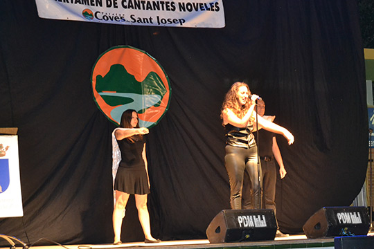 La semifinal del VIII Certamen de Cantantes Noveles llena La Vall d'Uixó