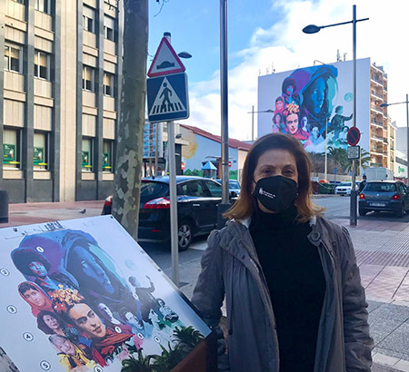 EL AYUNTAMIENTO INSTALA EL PANEL EXPLICATIVO DEL MURAL FEMINISTA DE LA AVENIDA CORAZÓN DE JESÚS