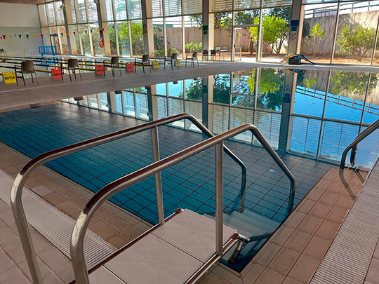 El Ayuntamiento de la Vall d’Uixó estrena mejoras para la nueva temporada de la piscina cubierta El Ayuntamiento de la Vall d’Uixó estrena mejoras para la nueva temporada de la piscina cubierta