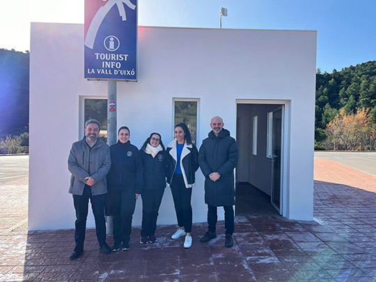 El Ayuntamiento de la Vall d’Uixó amplía la Tourist Info para atender el aumento de visitantes 