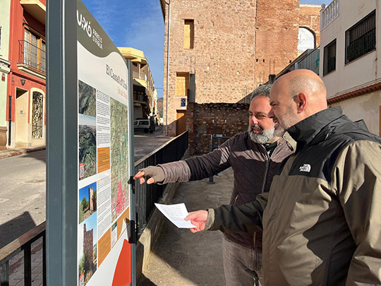 El Ayuntamiento de la Vall d’Uixó refuerza la senda del Castell d’Uixó 